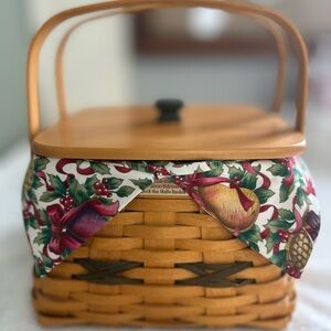 Longaberger Woven Basket with fruit Motif perfect for Christmas VINTAGE